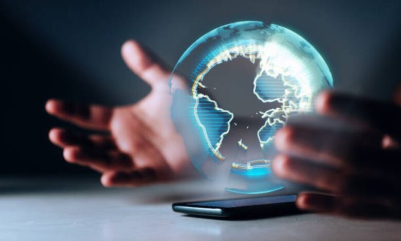 Tech Giants Envision Future Beyond Smartphones